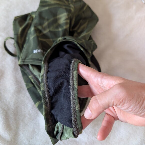 Speedo green leaf print one piece swimsuit - Picture 8 of 8